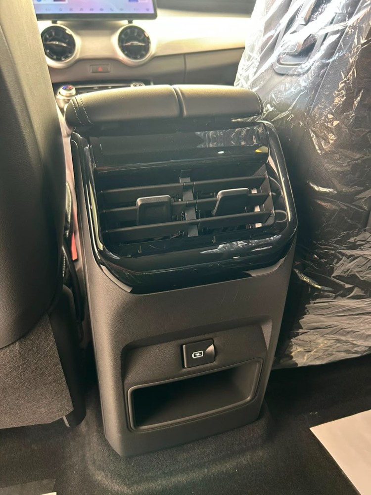 Forthing FRIDAY REEV 5P 1,5 Electrico — foto 12